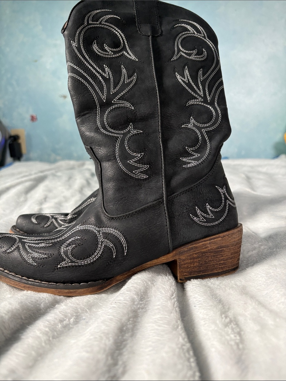 Black Embroidered Western Knee-High Boots - Women